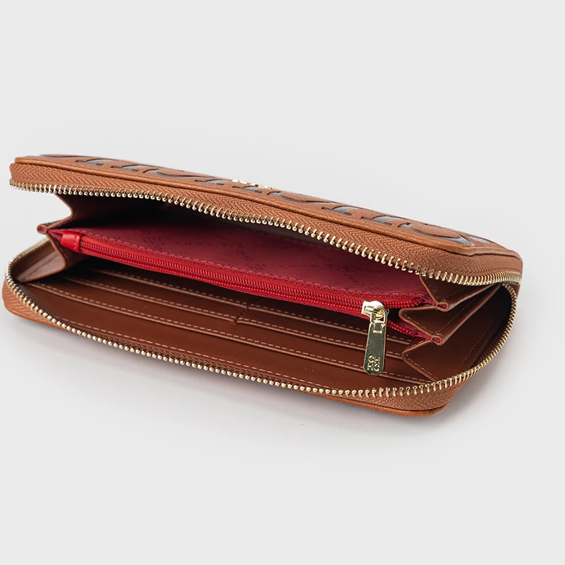CH ดีไซเนอร์กระเป๋าสตางค์ใบยาว - Travel Accessories Wallet บทวิจารณ์และราคา