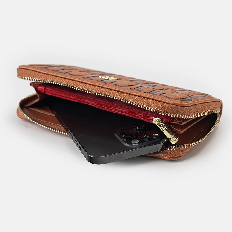 CH ดีไซเนอร์กระเป๋าสตางค์ใบยาว - Travel Accessories Wallet บทวิจารณ์และราคา